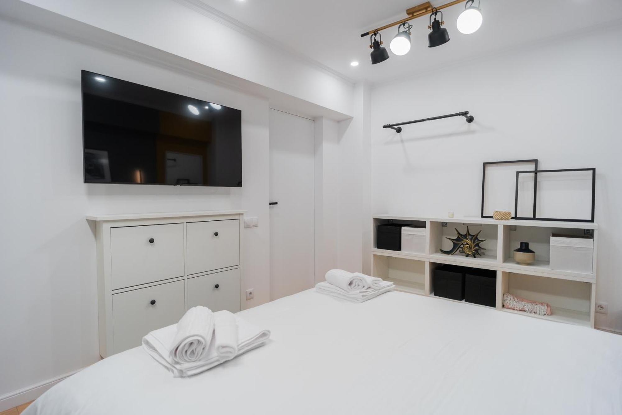 Urban Pearl - Old Town - Unique 4Br/3Ba Apartment Bucarest Esterno foto