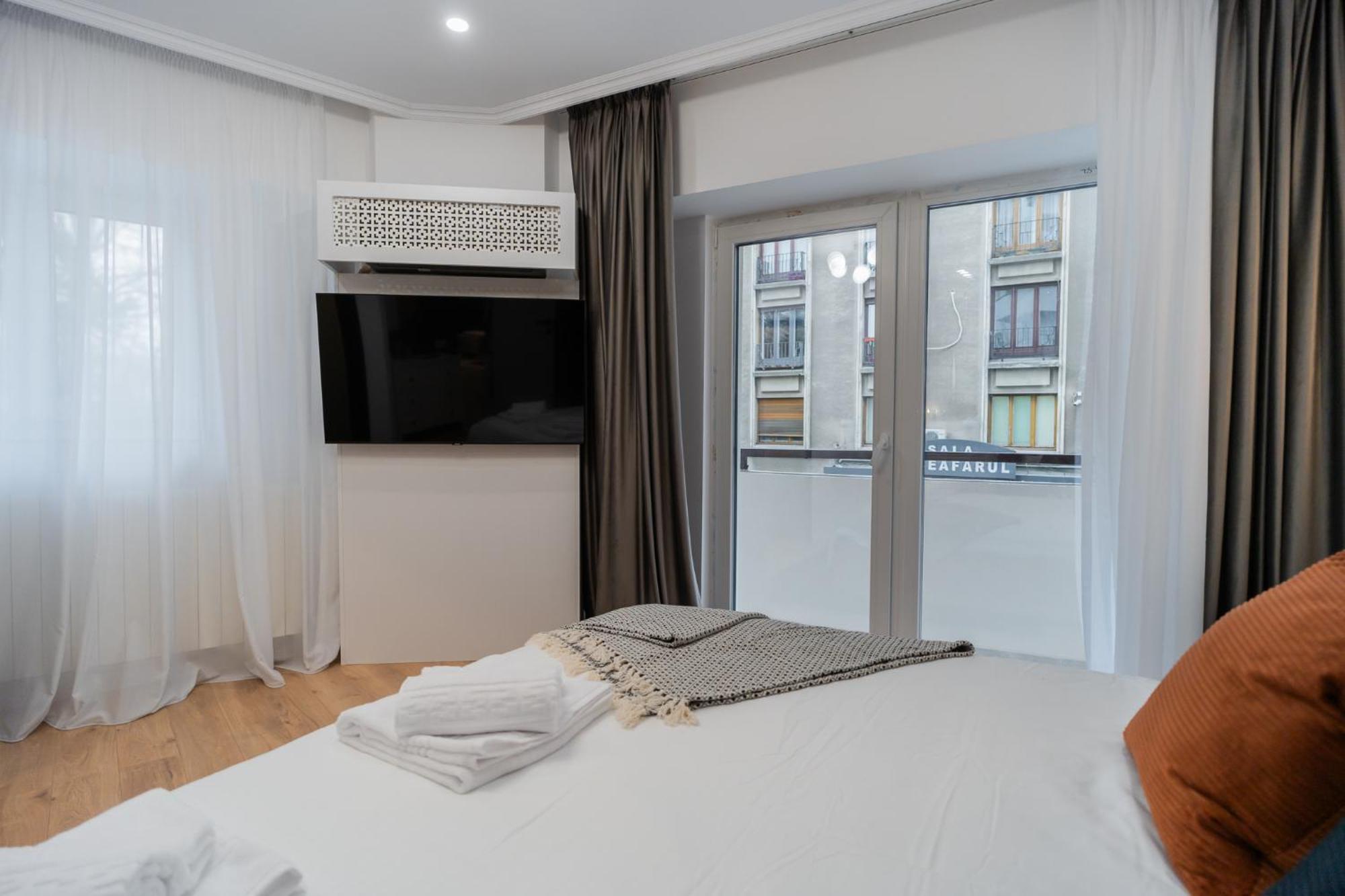 Urban Pearl - Old Town - Unique 4Br/3Ba Apartment Bucarest Esterno foto