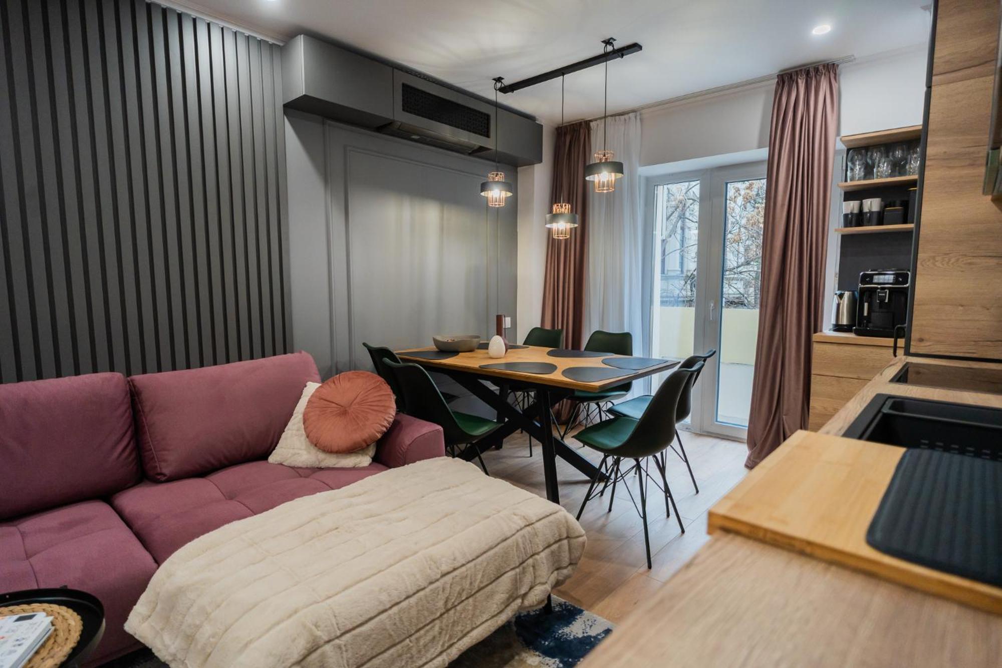 Urban Pearl - Old Town - Unique 4Br/3Ba Apartment Bucarest Esterno foto